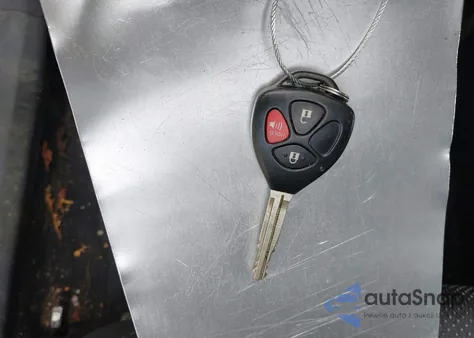 2010 Pontiac Vibe from USA, damaged, VIN 5Y2SP6E05AZ404490